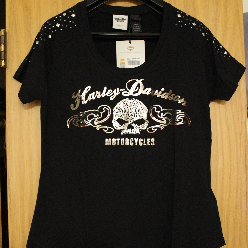 Harley-Davidson Women's Scroll Skull Scoop Tee